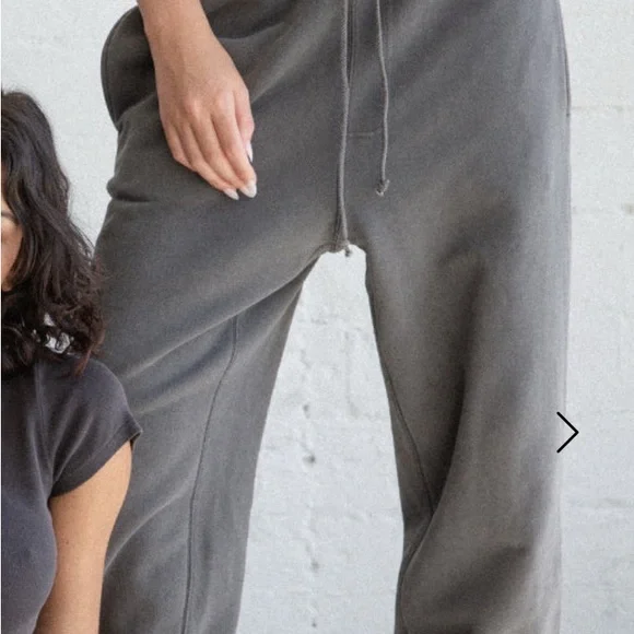 ELWOOD - core jogger - NWT - Picture 2 of 7